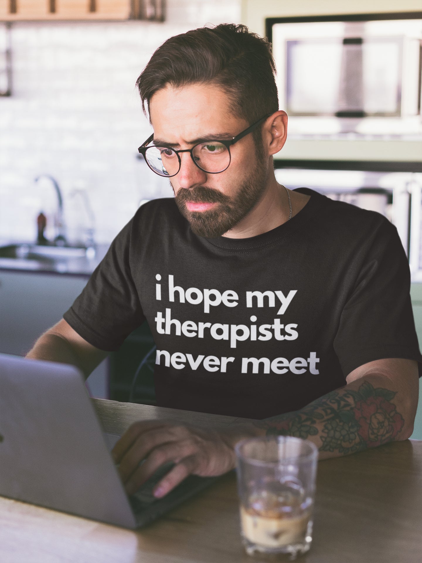 'I Hope My Therapists Never Meet' Graphic Tee